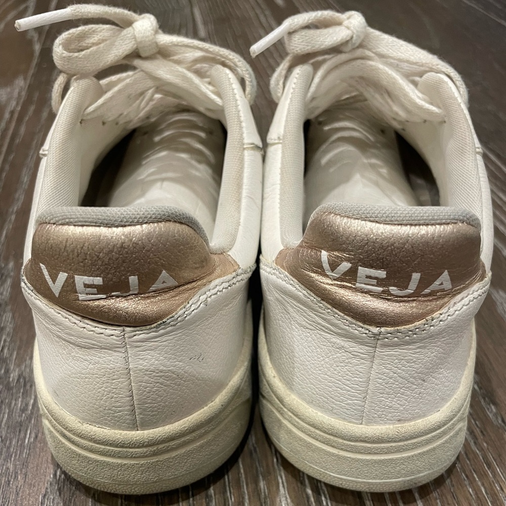 Veja Women's V-10 sneakers white platine size 8 - Picture 4 of 9